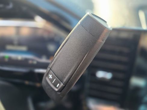 Used 2025 Chevrolet Silverado 1500 LT RWD image 33