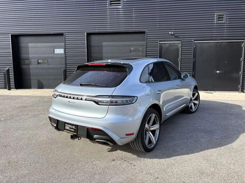 Certified 2024 Porsche Macan image 10
