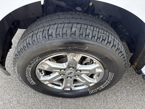 Used 2021 Ford F150 XLT w/ Equipment Group 302A High AWD/4WD image 9