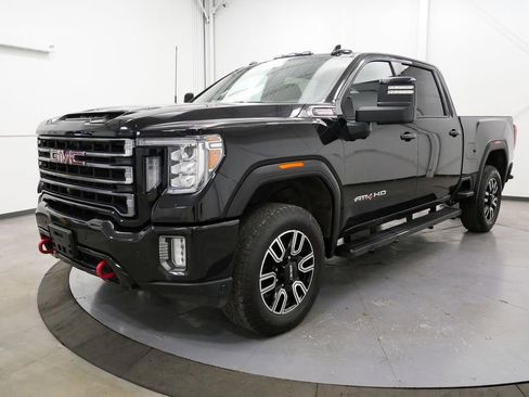 Used 2022 GMC Sierra 2500 AT4 w/ AT4 Preferred Package AWD/4WD image 3