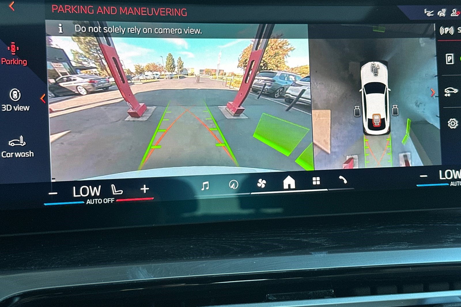 Certified 2024 BMW i4 eDrive40 w/ Premium Package RWD image 26