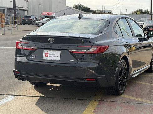 Certified 2025 Toyota Camry SE image 6