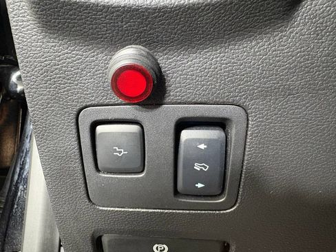 Used 2018 Ford F250 Lariat w/ Lariat Ultimate Package AWD/4WD image 24