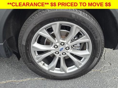 Used 2023 Ford Explorer XLT w/ Equipment Group 202A AWD/4WD image 33