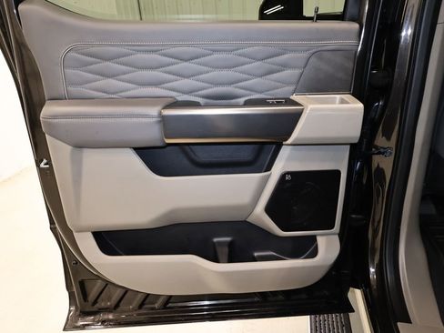 Certified 2025 Ford F350 Platinum w/ Platinum Plus Package image 15