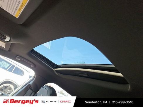 New 2026 Buick Envista Avenir image 11