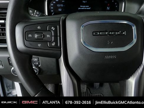 Used 2024 GMC Sierra 2500 Denali Ultimate image 11