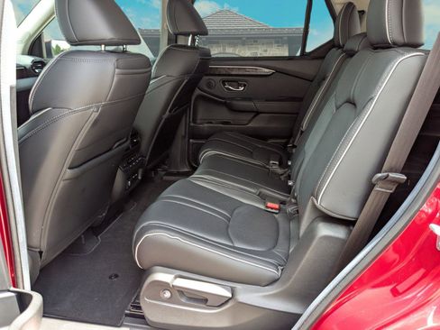 Used 2025 Honda Pilot Elite image 17