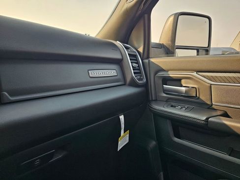 New 2025 RAM 2500 Big Horn AWD/4WD image 27