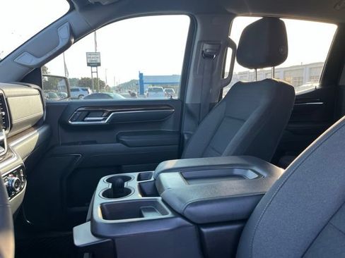 Used 2023 GMC Sierra 1500 SLE w/ Preferred Package AWD/4WD image 10