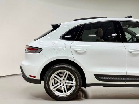 Used 2022 Porsche Macan AWD/4WD image 7