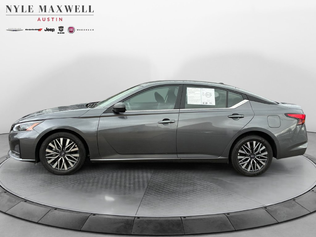Used 2026 Nissan Altima 2.5 SV FWD image 13