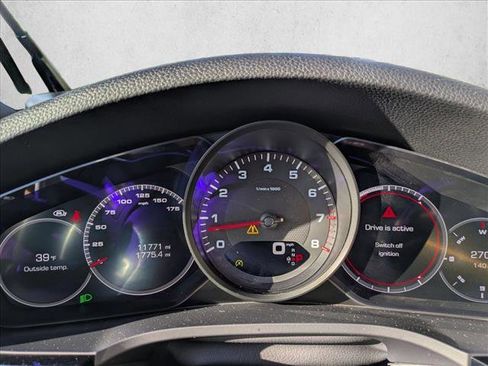 Used 2020 Porsche Cayenne image 13