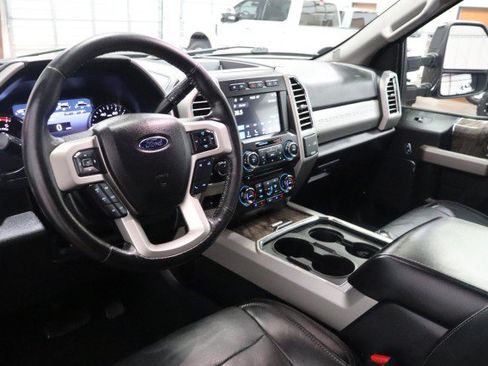 Used 2017 Ford F250 Lariat w/ Tow Technology Bundle AWD/4WD image 33
