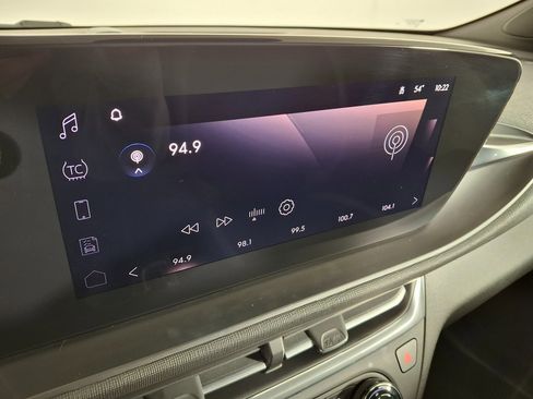 Used 2024 Buick Envista Preferred w/ Convenience II Package image 20