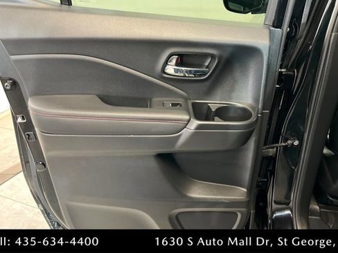 Used 2025 Honda Ridgeline Black Edition image 18
