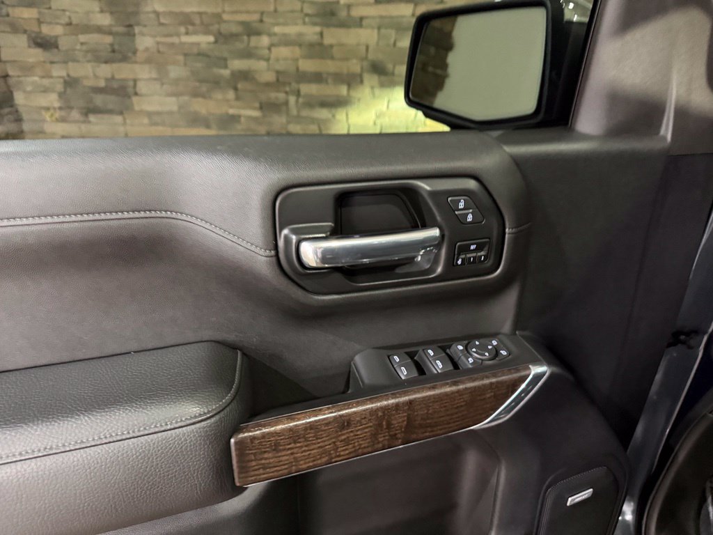 Used 2021 GMC Sierra 1500 Denali w/ Denali Ultimate Package AWD/4WD image 12
