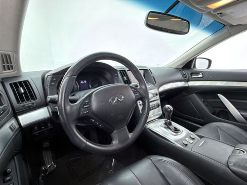 Used 2015 INFINITI Q60 Convertible w/ Premium Package RWD image 12