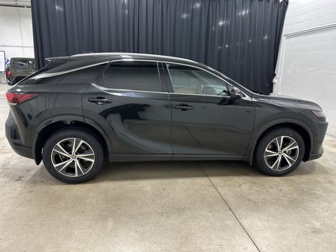Used 2023 Lexus RX 350 Premium w/ Accessory Package AWD/4WD image 11