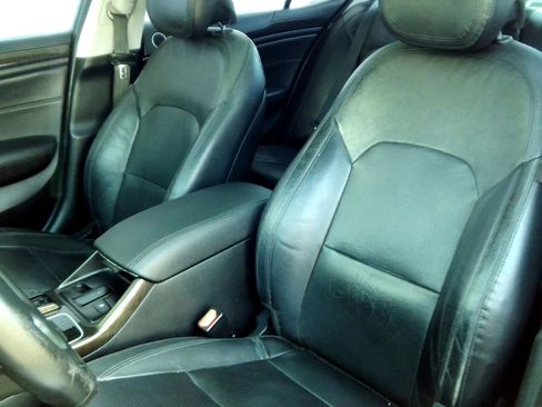 Used 2015 Kia Cadenza Premium FWD image 16