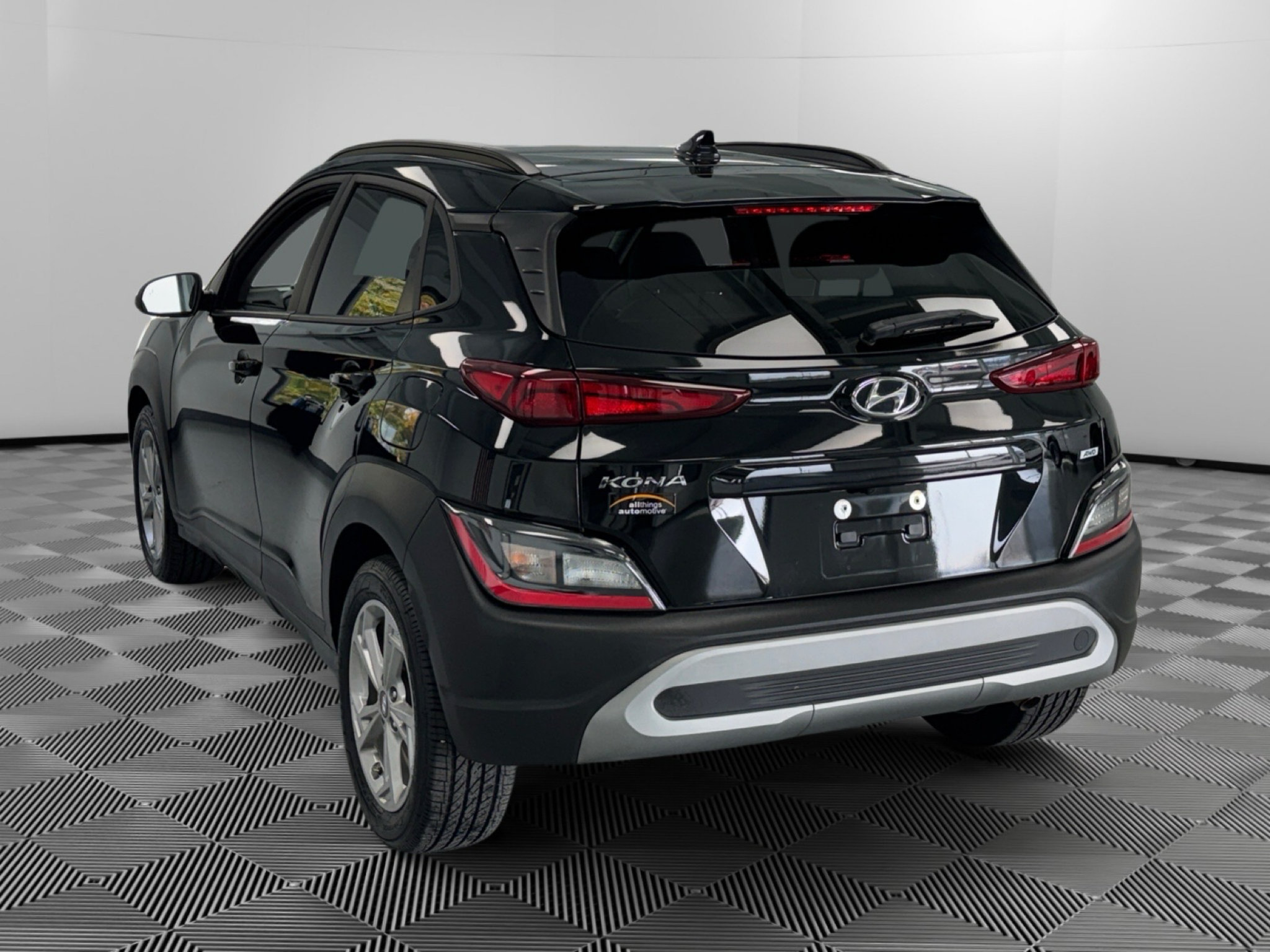 Used 2023 Hyundai Kona SEL w/ Cargo Package AWD/4WD image 6