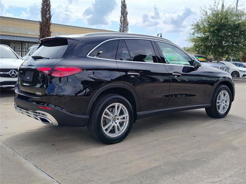 New 2025 Mercedes-Benz GLC 300 image 8