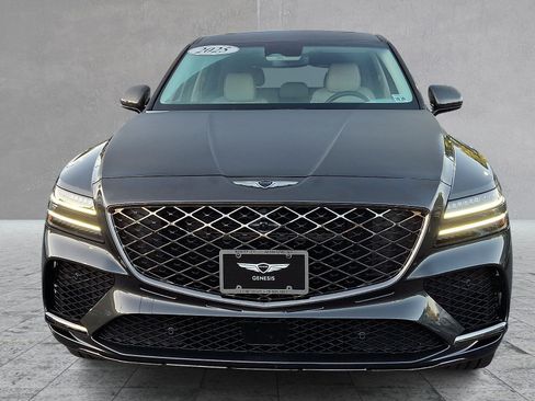 Certified 2025 Genesis GV80 3.5T e-SC AWD/4WD image 2