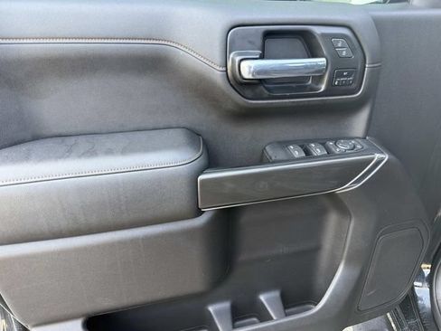 Used 2022 GMC Sierra 1500 AT4 AWD/4WD image 16