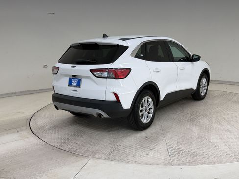 Used 2022 Ford Escape SE w/ Convenience Package FWD image 9