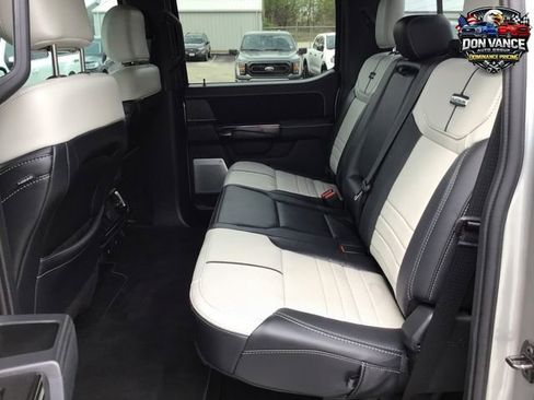 Used 2023 Ford F150 Lightning Platinum image 25