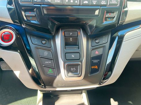 Used 2023 Honda Odyssey Touring image 17