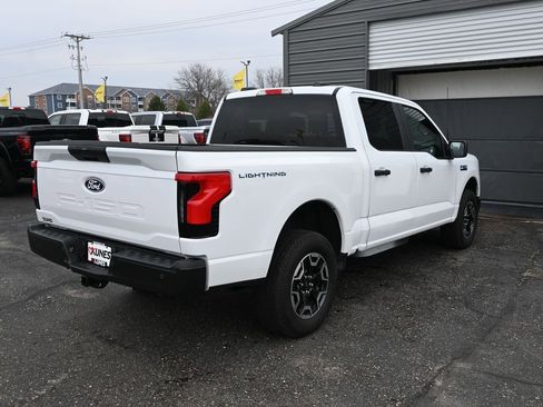 Used 2024 Ford F150 Lightning Pro image 11