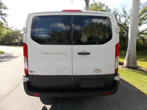 Used 2015 Ford Transit 250 130 Low Roof w/ Exterior Upgrade Package image 9