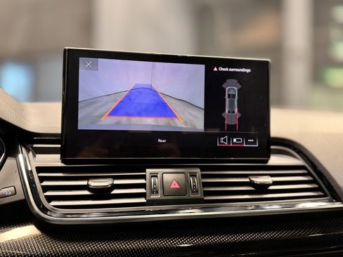 Used 2022 Audi SQ5 Premium image 7