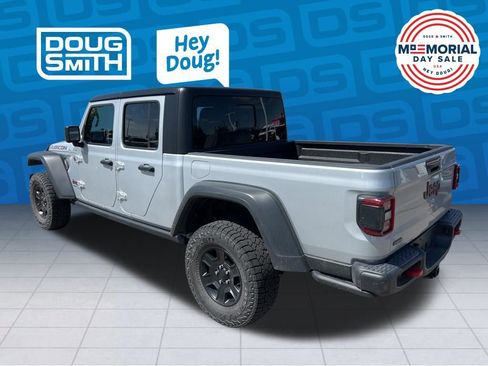 Used 2023 Jeep Gladiator Rubicon w/ LED Lighting Group AWD/4WD image 3