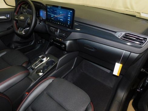 New 2026 Ford Escape ST-Line w/ Tech Pack #1 image 18