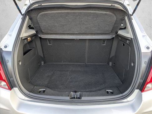 Used 2019 Chevrolet Trax LT w/ LT Convenience Package image 6