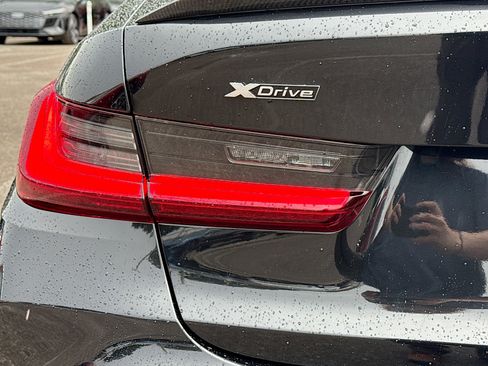 Used 2023 BMW M3 Competition w/ M Carbon Exterior Package image 10