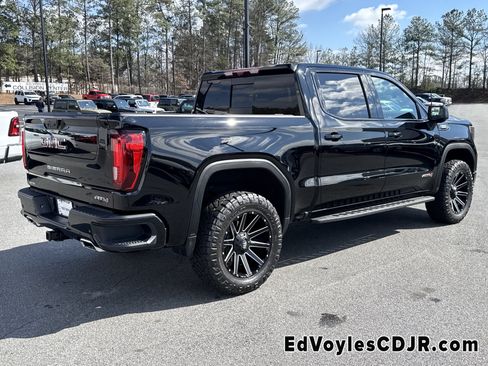 Used 2023 GMC Sierra 1500 AT4 w/ AT4 Premium Package image 3