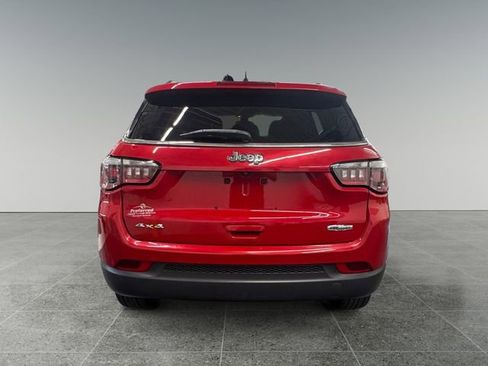 Used 2019 Jeep Compass Latitude AWD/4WD image 23