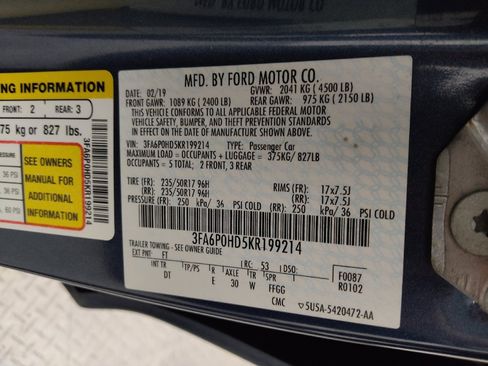 Used 2019 Ford Fusion SE FWD image 33