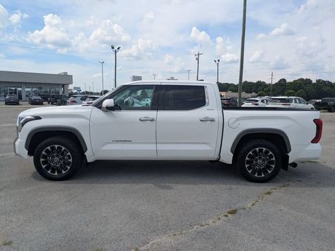 Used 2023 Toyota Tundra Limited AWD/4WD image 6