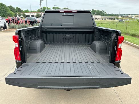 Used 2022 Chevrolet Silverado 1500 RST w/ Redline Edition AWD/4WD image 24