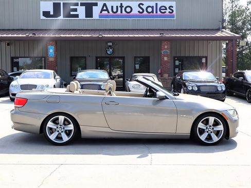 Used 2009 BMW 335i Convertible RWD image 14