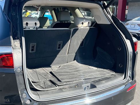Used 2023 Buick Enclave Premium w/ Experience Buick Package image 28