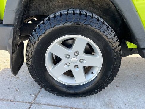 Used 2016 Jeep Wrangler Sport w/ Quick Order Package 24S AWD/4WD image 17