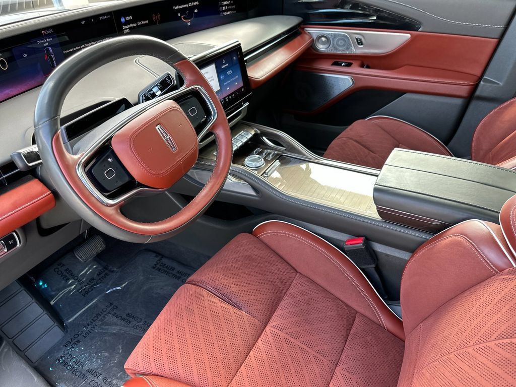 Certified 2024 Lincoln Nautilus Black Label AWD/4WD image 9