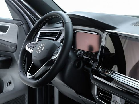 New 2026 Volkswagen Atlas Cross Sport SE AWD/4WD image 35