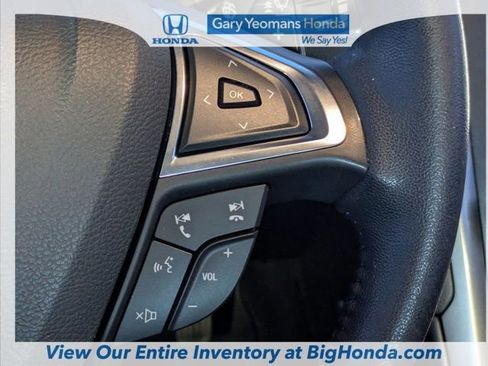 Used 2018 Ford Fusion SE w/ Fusion SE Technology Package image 28