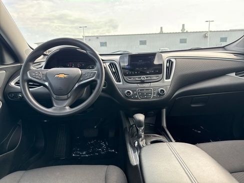 Used 2024 Chevrolet Malibu LT image 14